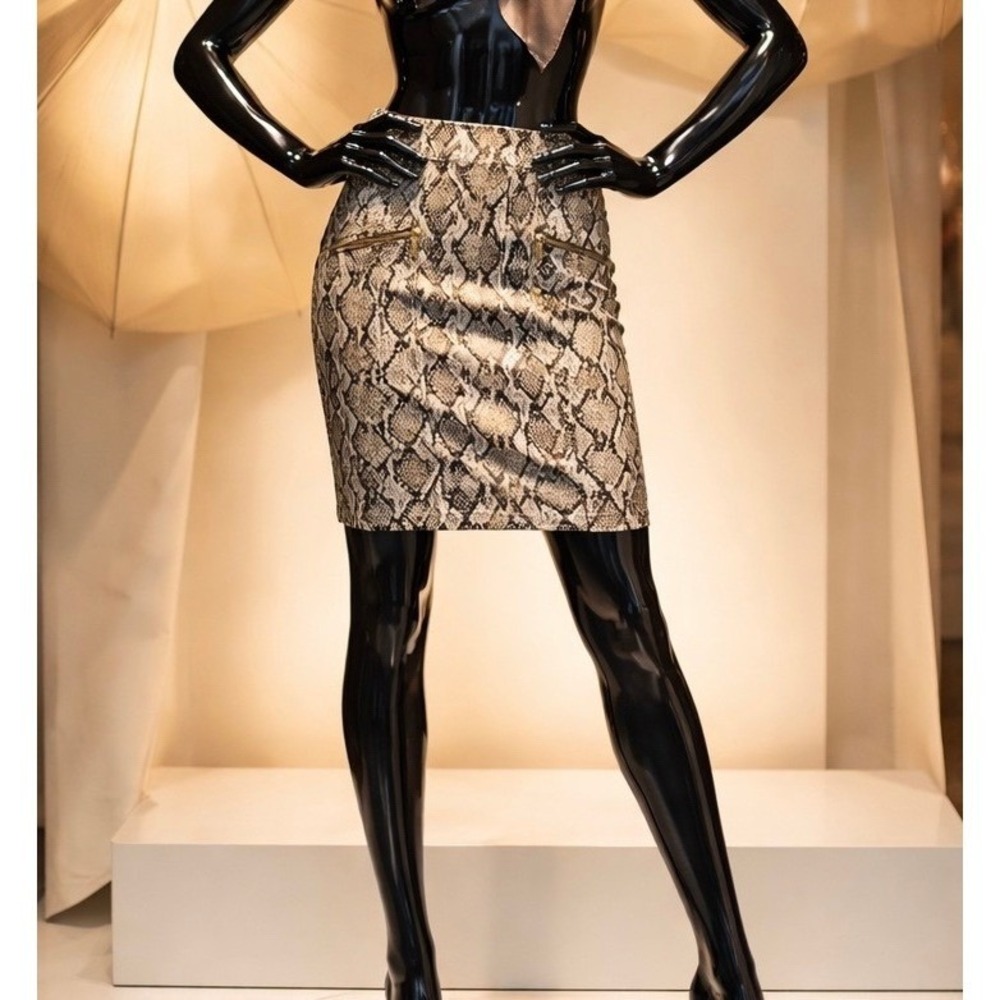 Michael Kors Snakeskin Print Pencil Skirt Tan Black Gold Zip Accents Size 6 used